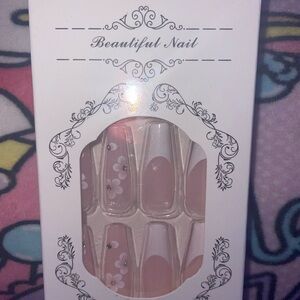 White French-tip Press-on Nails 24pcs